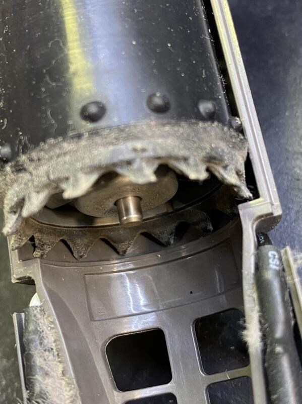 高雄吹風機維修 Dyson HS01 捲髮器 美髮造型器 維修 戴森 Hd01 Hd03 清潔保養 舊換新 高雄巨蛋