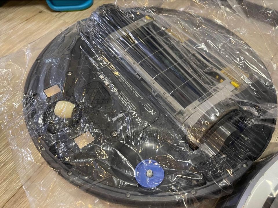 高雄市 巨蛋對面可面交 2手iRobot 掃地機器人已清潔保養完 i780 i880 i650