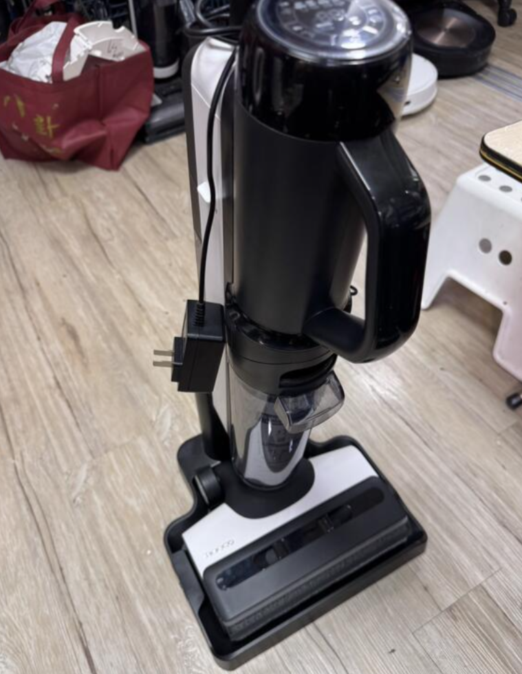 奇機通訊【Tineco 添可】FW23020ECN Chorus Air 無線洗地機 更換電池 維修 清潔 保養